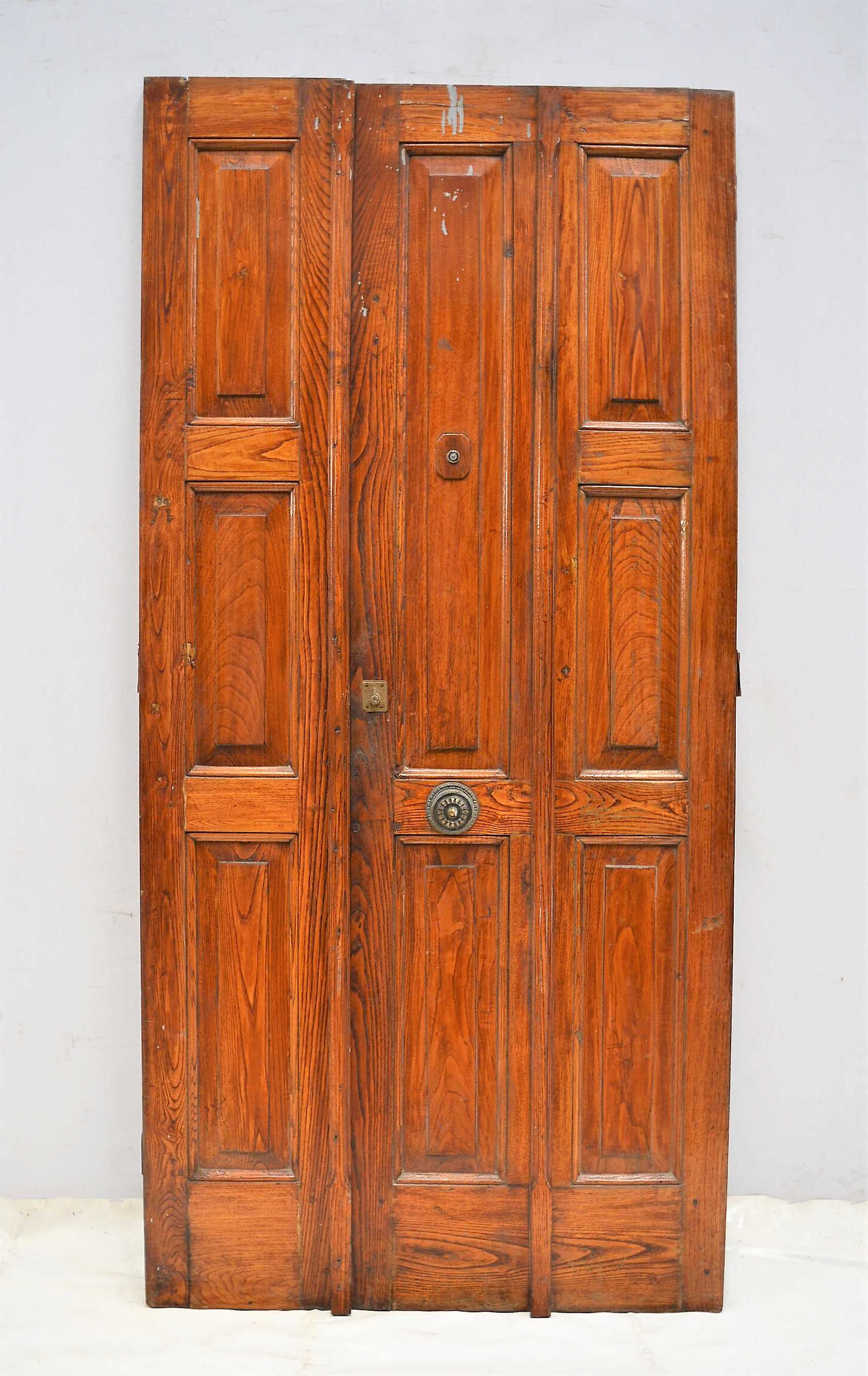 PUERTA DE MADERA DOBLE