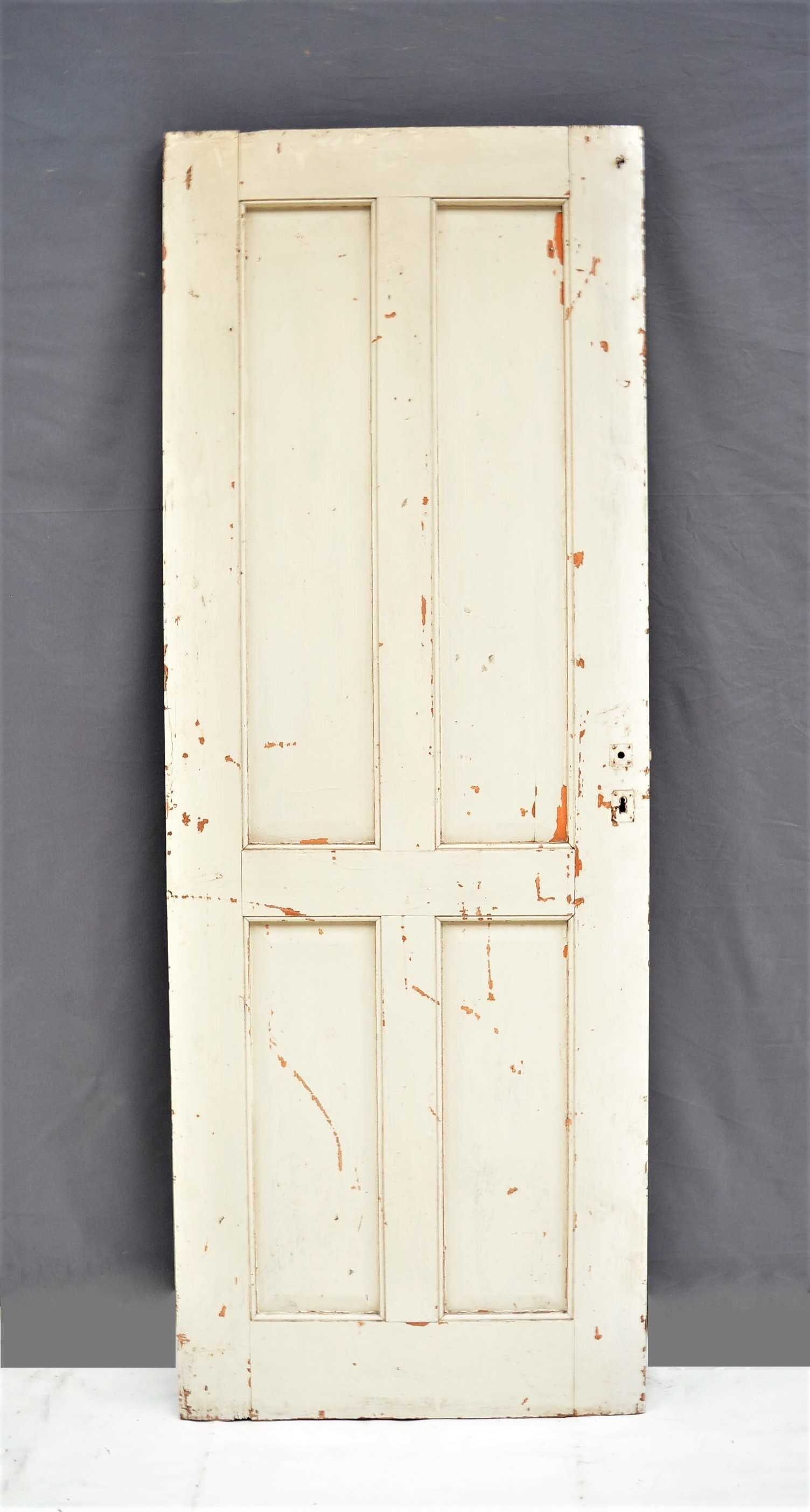 PUERTA DE MADERA BLANCA