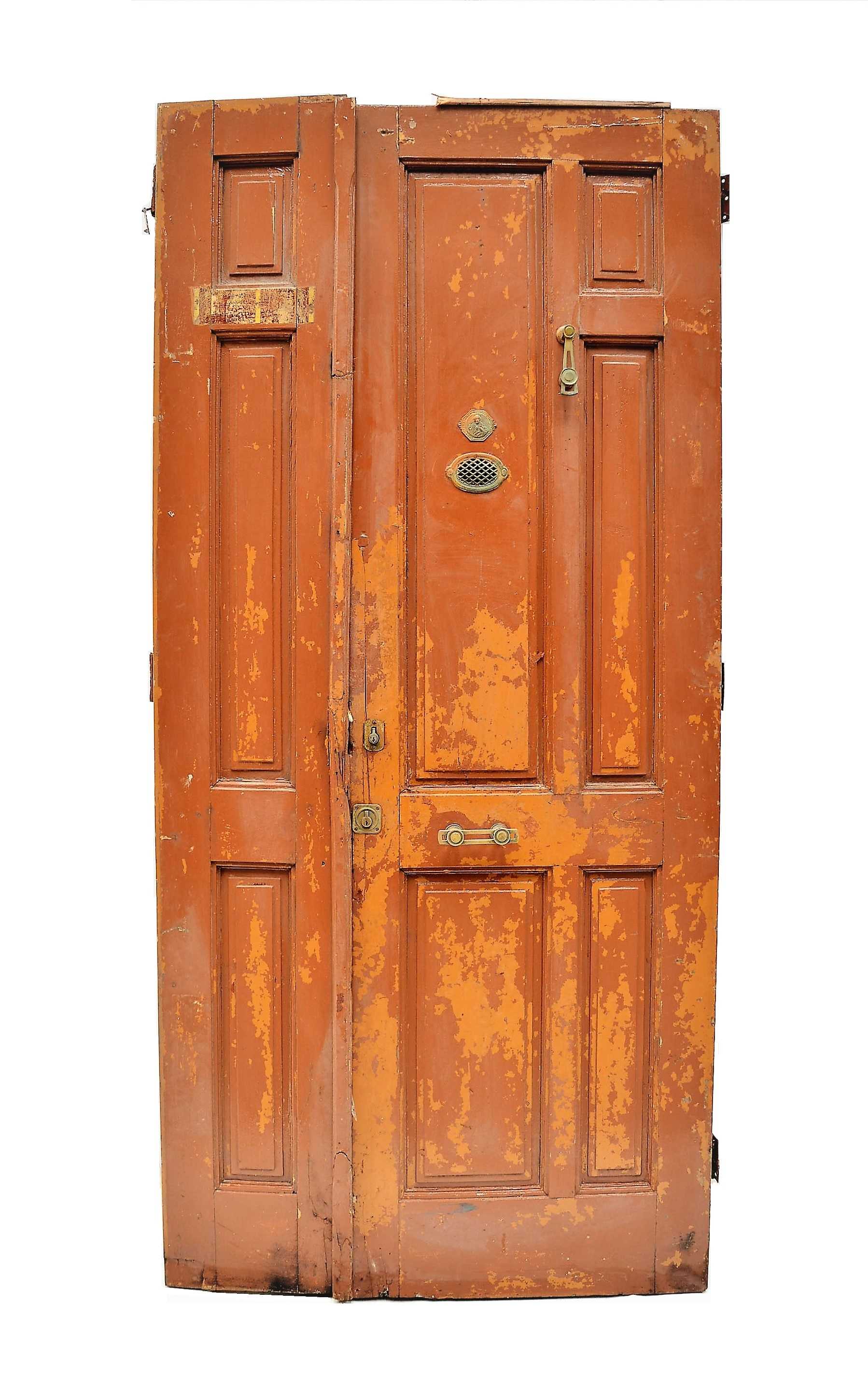 PUERTA DE MADERA DOBLE