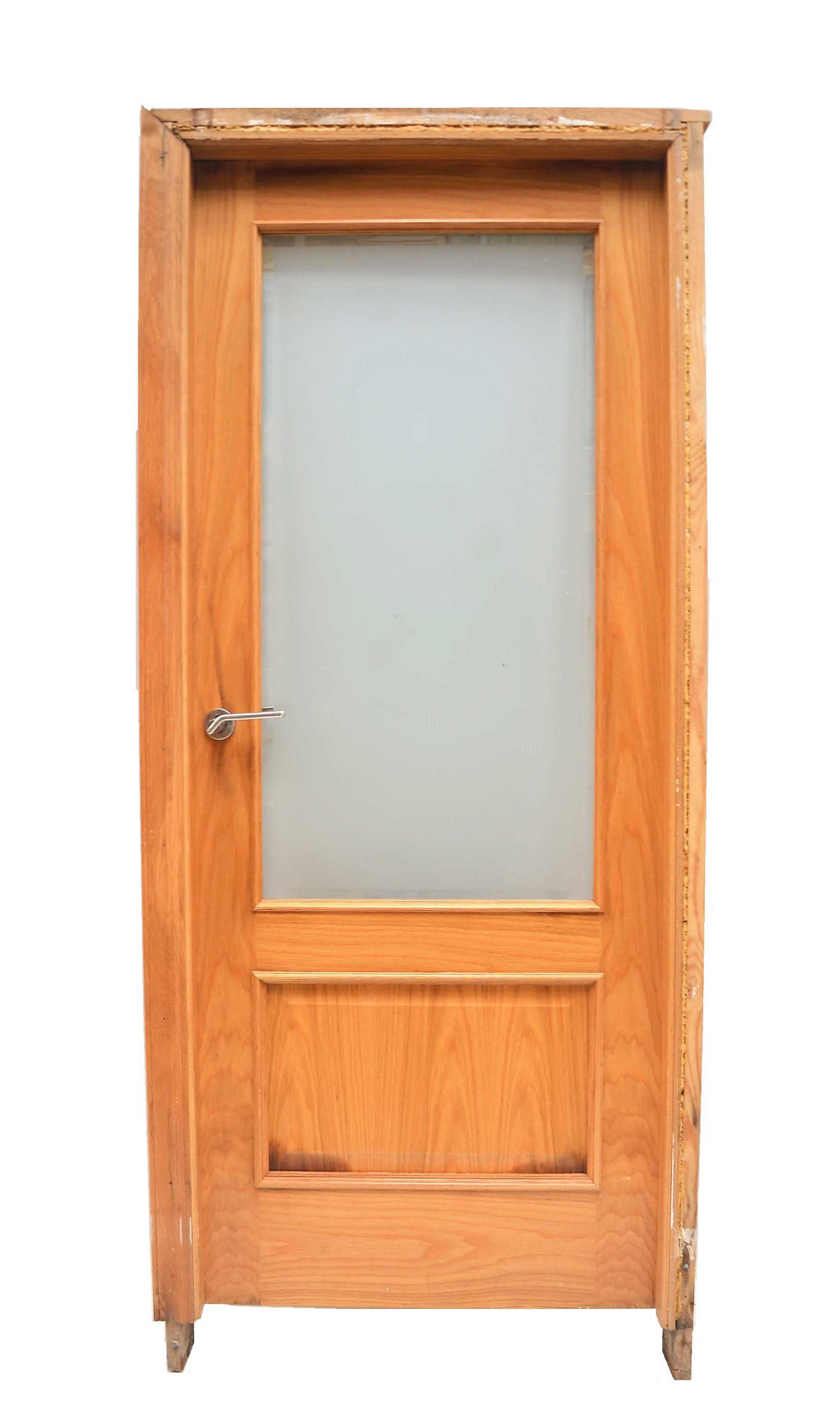 PUERTA DE MADERA CON CRISTAL Y MARCO